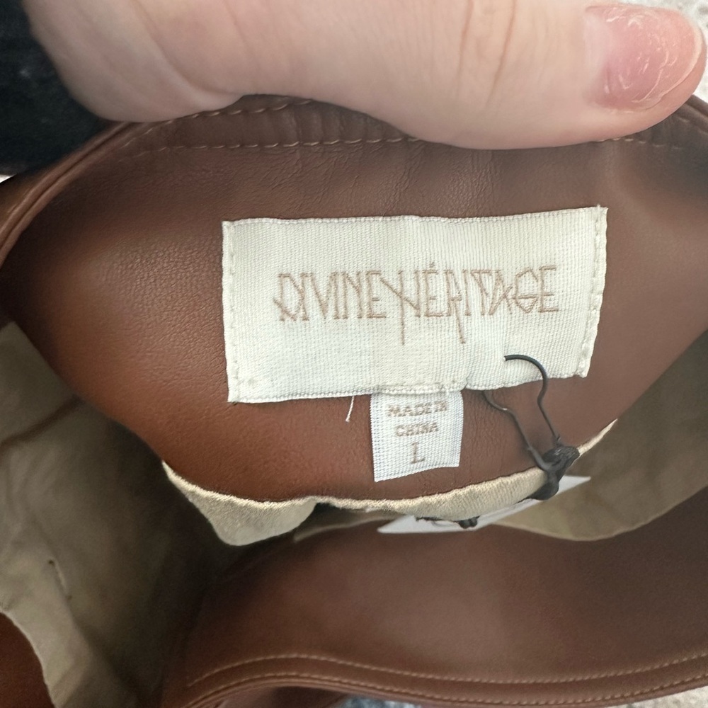 Devine Heritage Wrap Leather Mini Skirt Size Large NWT - Saddle - Picture 4 of 5